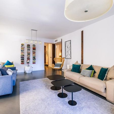 マドリードAmazing Flat 5 Balconies In Chueca - Gran Viaアパートメント エクステリア 写真