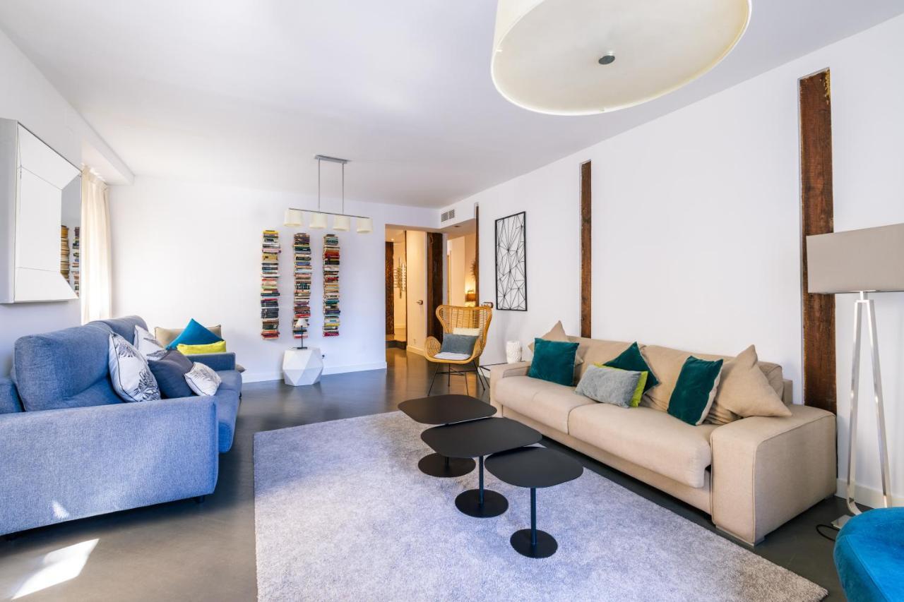 マドリードAmazing Flat 5 Balconies In Chueca - Gran Viaアパートメント エクステリア 写真