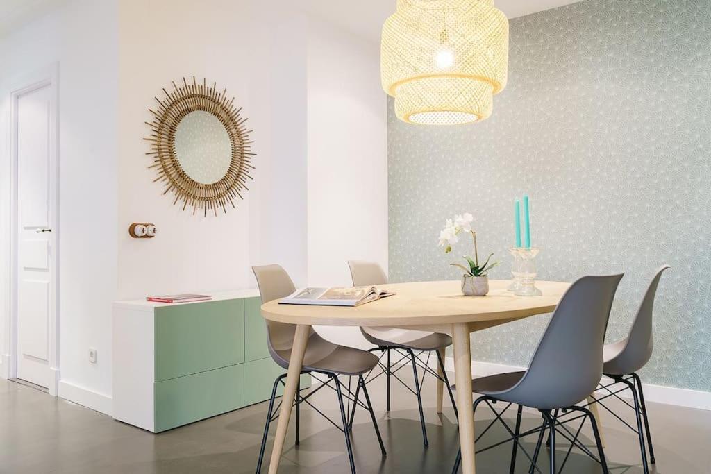 マドリードAmazing Flat 5 Balconies In Chueca - Gran Viaアパートメント エクステリア 写真