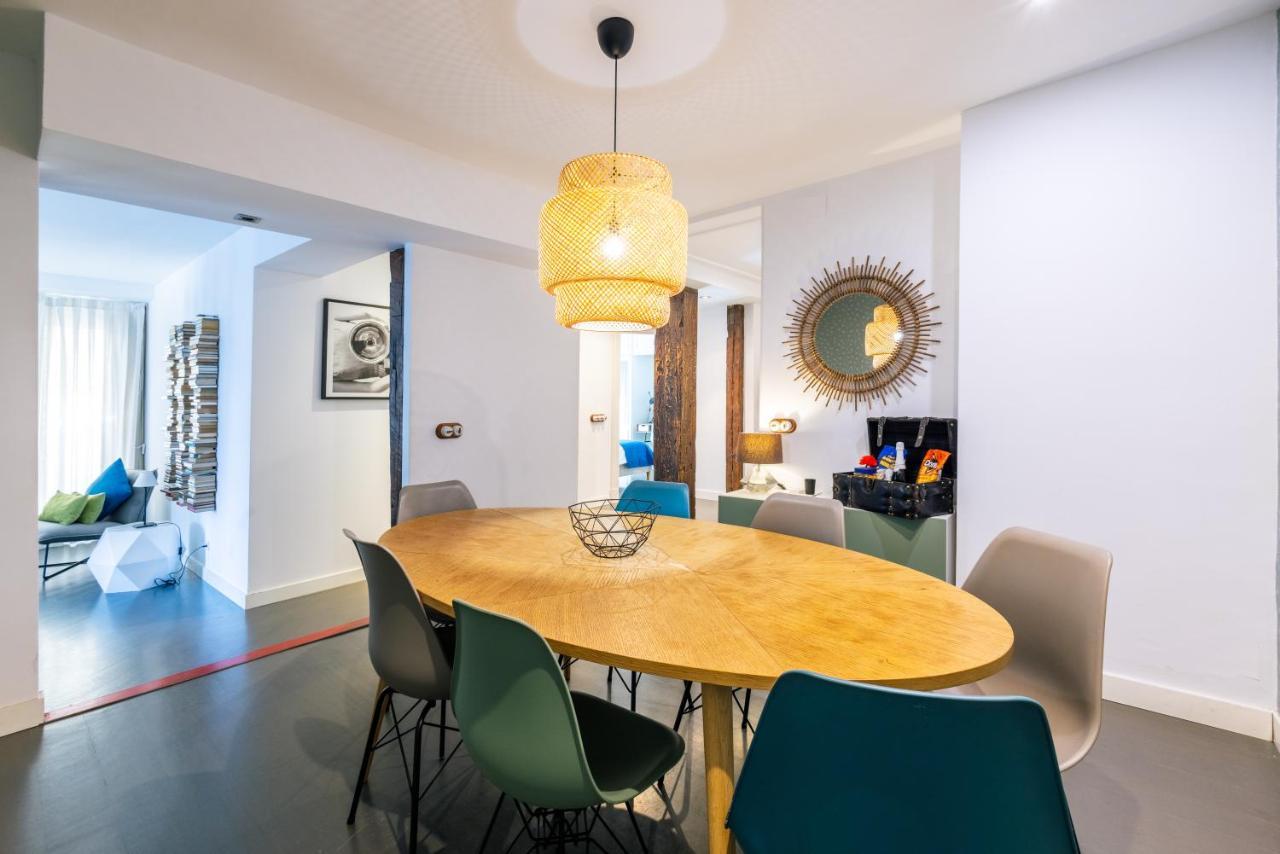 マドリードAmazing Flat 5 Balconies In Chueca - Gran Viaアパートメント エクステリア 写真